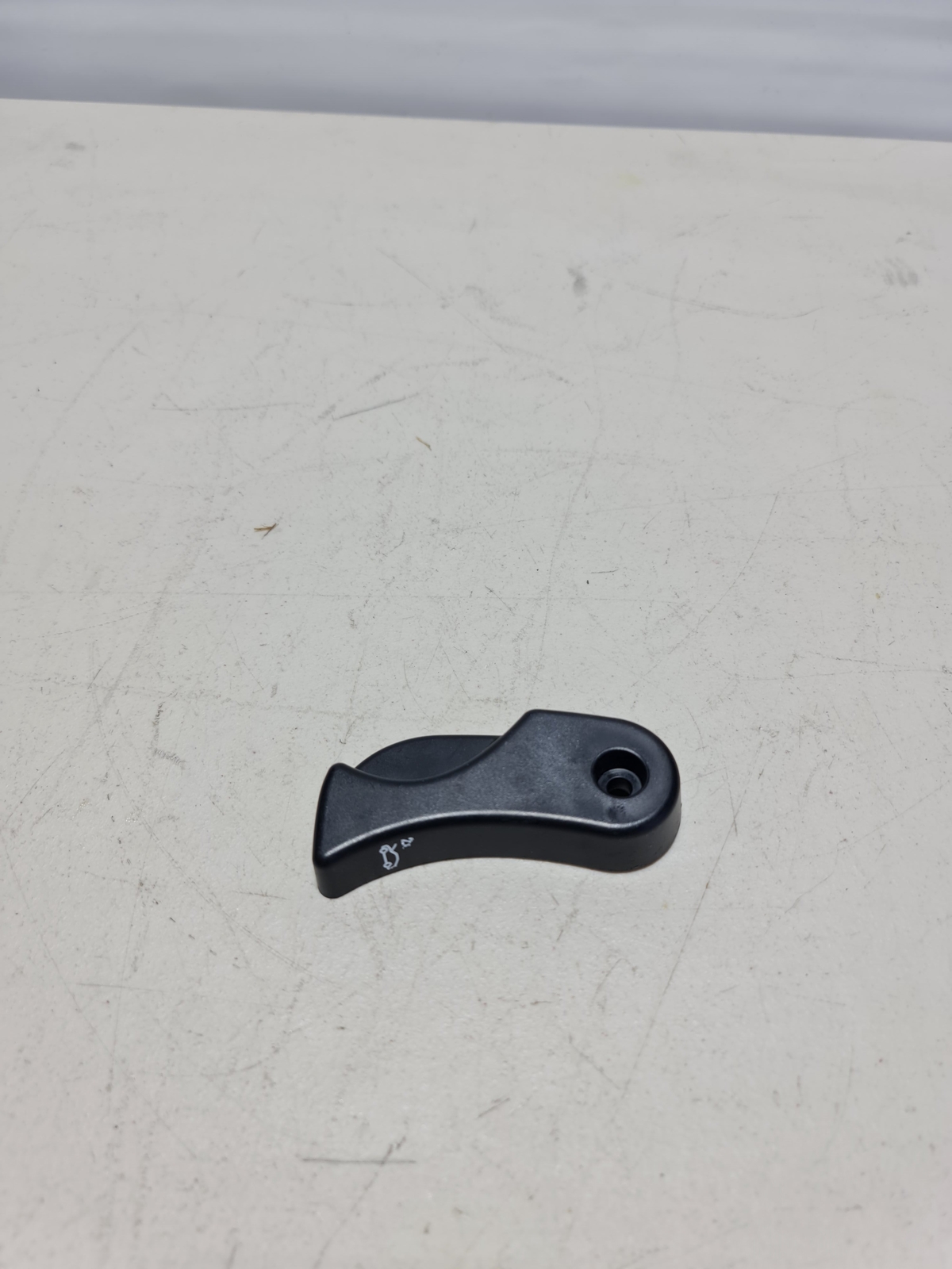 0 Bmw X1 F48 ENGINE HOOD MECHANISM LEVER ORIGINAL image 3