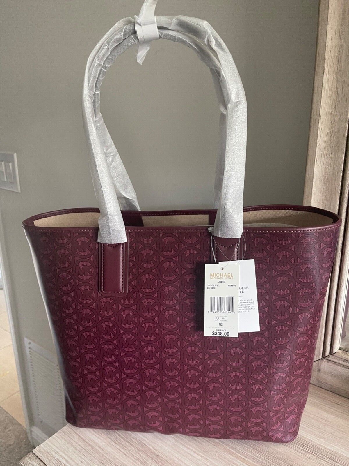 MICHAEL KORS JODIE LOGO JACQUARD TOTE BAG - Large MICHAEL KORS JODIE LOGO JACQUARD TOTE BAG - Large