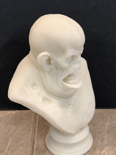 1/4 Scale Fat Zombie Busy Translusent Resin