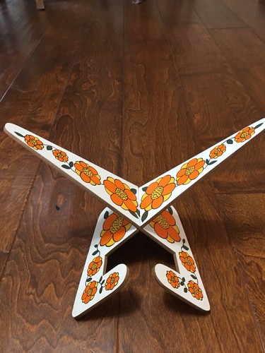 1970's Vintage Hard Cardboard 2 pc Cookbook holder display arms orange floral