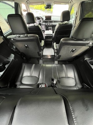 image 4 of interior
