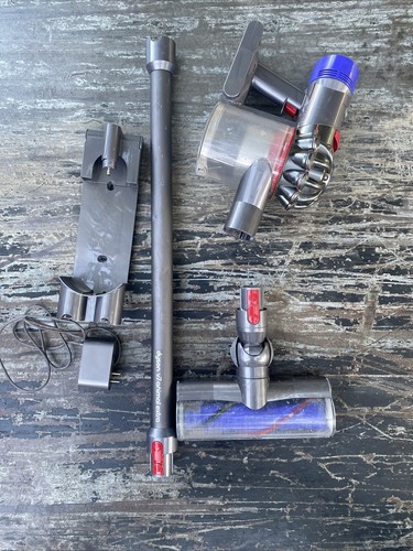 dyson V7 AnimalPro メンテナンス済み dyson V7 AnimalPro メンテナンス済み dyson V7 AnimalPro
