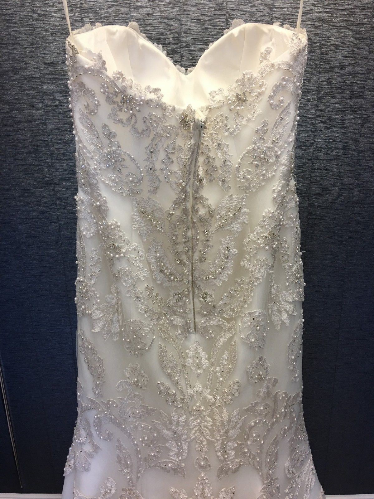 Ivory Ornate Beaded Strapless Sweetheart Mermaid Wedding Gown Size 10