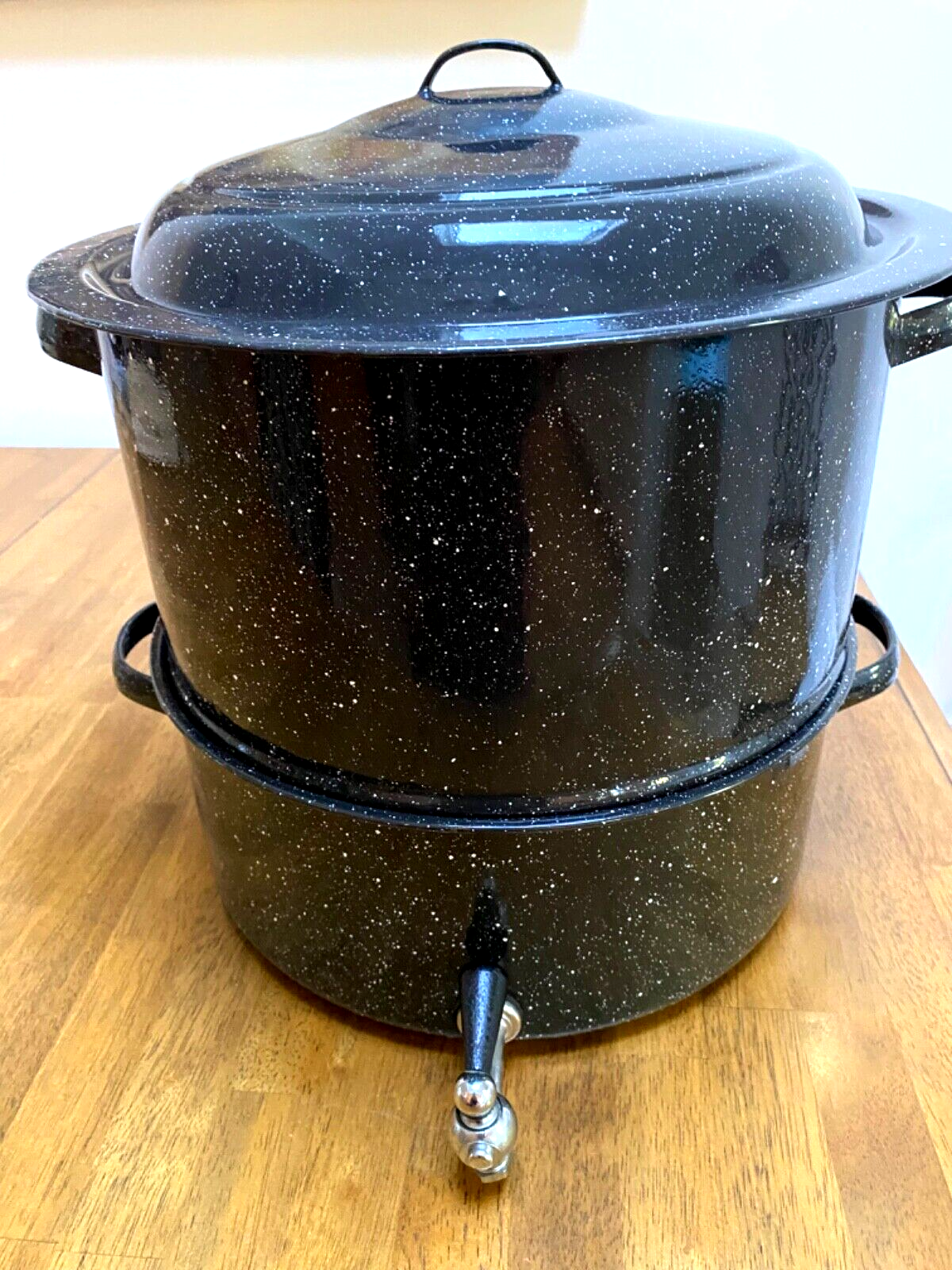 Large Double Pot With Stainless Spigot
