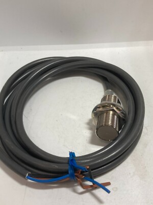 OMRON E2E-X5E1 PROXIMITY SENSOR 12+24VDC NPN 3 WIRE 5MM SENSING NNB