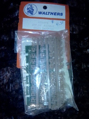 Walthers Kit 933-970 MDC 50' Pullman Coach Interior HO Some Diecast Metal Parts
