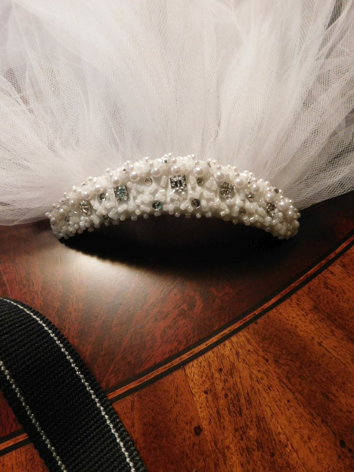 STUNNING OFF-WHITE 2-LAYER WEDDING VEIL STUDDED W/PEARLS & RHINESTONES ON COMB