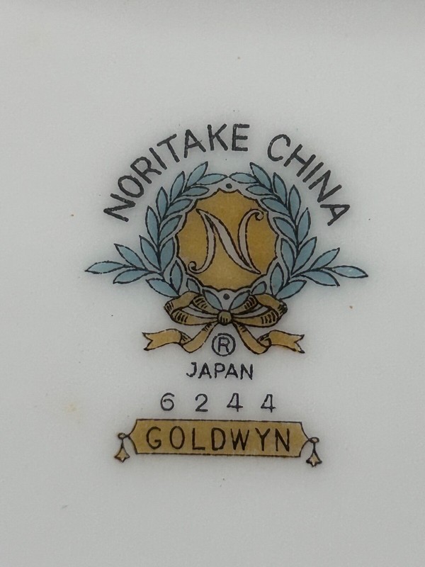 Noritake Goldwyn 6244 white with gold rim Excellent condition.