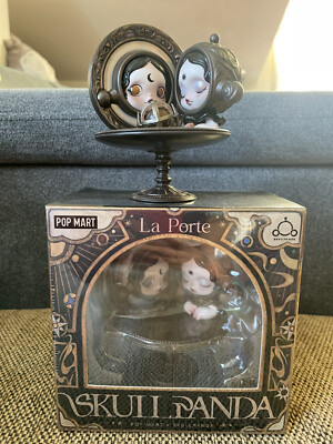 Popmart Limited Edition France Skullpanda La Porte