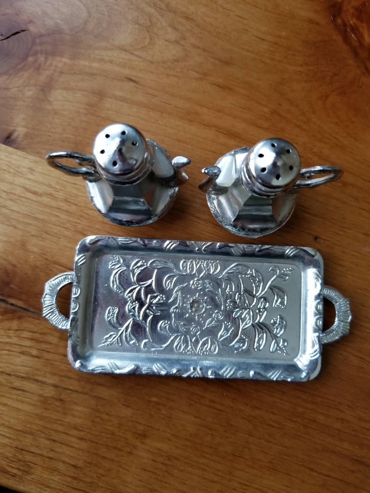Vintage Salt & Pepper Shakers Oklahoma Souvenir Silver Tea Pot - Japan