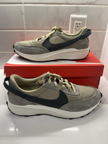 Nike Waffle Debut SE Running Shoes Sneakers Olive Green
