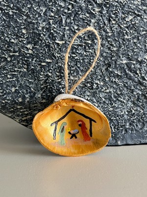 Nativity Clam Shell Christmas Tree Ornament Hand Painted GIFT Holiday Christian