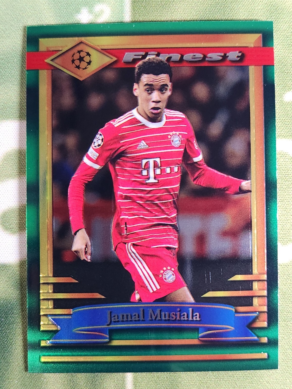TOPPS サッカーカード FINEST JAMAL MUSIALA BAYERN MUNCHEN #45 送料無料 中古 IT1 RC Topps Finest Jamal Musiala 99枚限定 カード RC Topps Finest