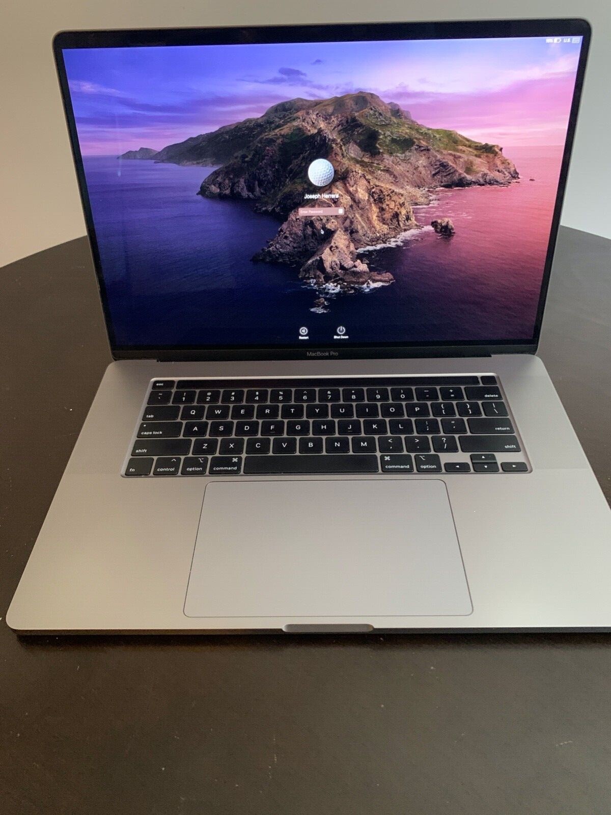 macbook pro 2019 16インチ i9 32GB 1TB Apple MacBook Pro 16