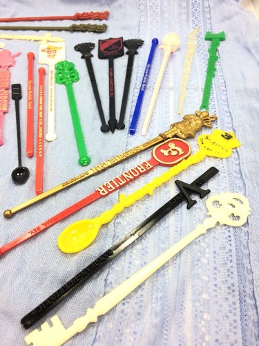 37 Vintage Swizzle Stir Sticks Alcohol Hotels Casinos Airlines Travel Collector
