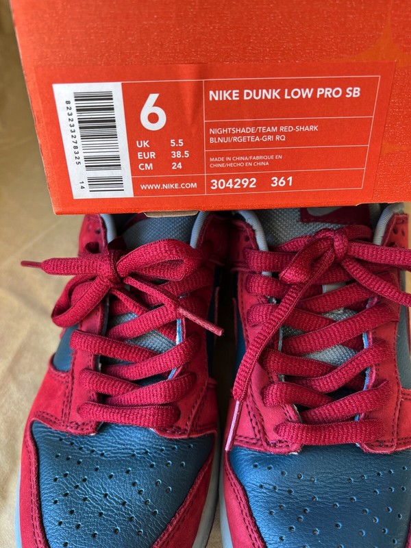 2002 Nike Dunk Low Pro Sb Sharks 304292 361 Nightshade Red Size 6