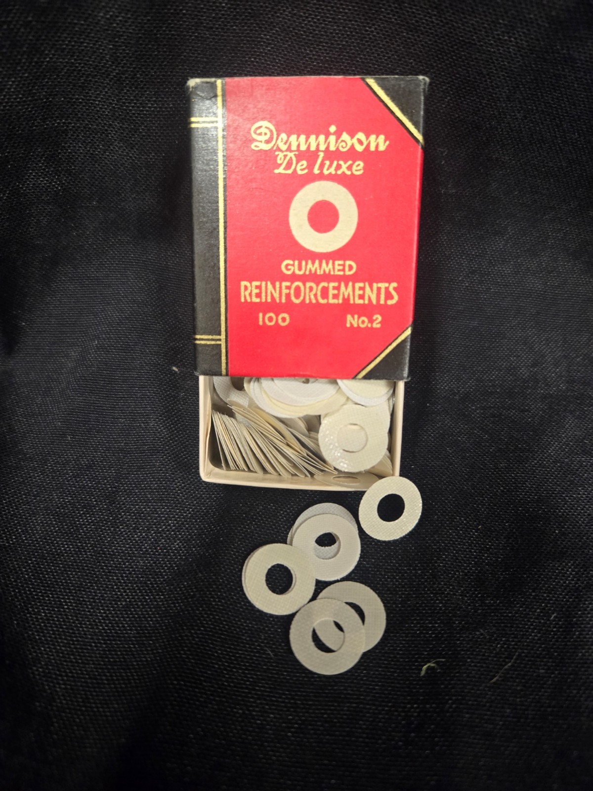 Dennison Deluxe Gummed Reinforcements No. 2 100 Count