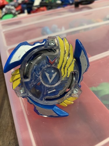 Beyblade Burst Evolution Victory Valtryek V2 C0706 Collectible Anime Bey Toy