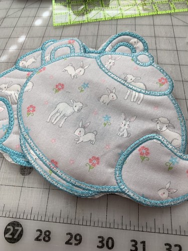 New Embroidered MUG RUG  Tea Pot With Easter Rabbits Print