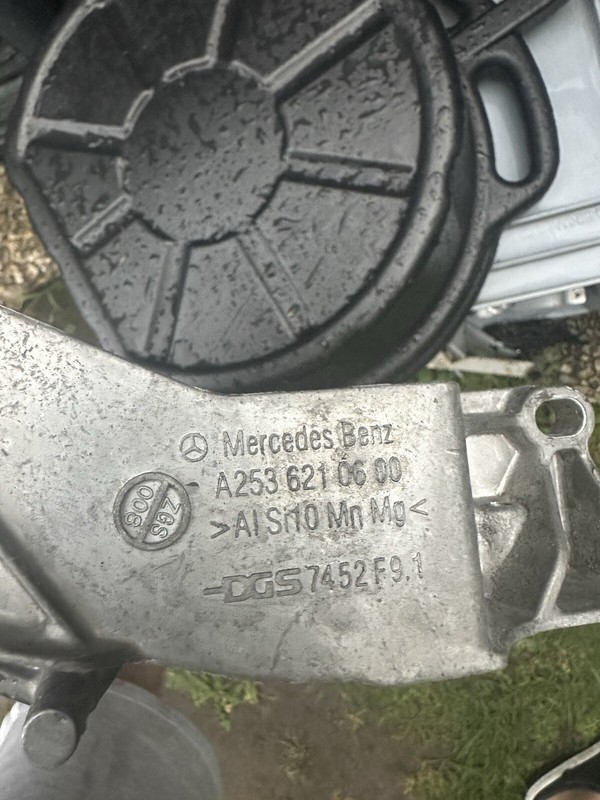 Mercedes-Benz ScheinwerfertrÃ¤Ger Links Vorne  A2536210600