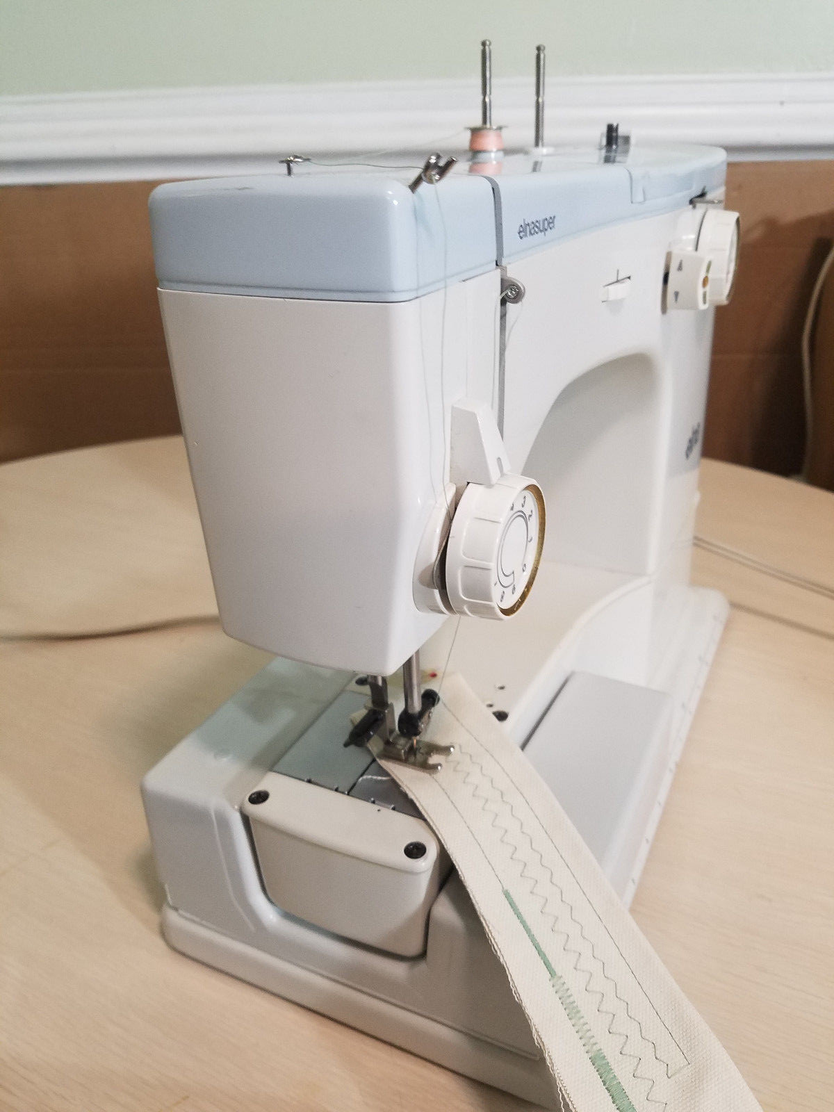 ElnaSuper Tavaro 62C Elna Superr Sewing Machine WORKS GREAT