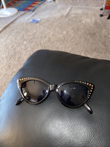 Kiss Hand Polished Frame Womens Sunglass Shades KS-1452