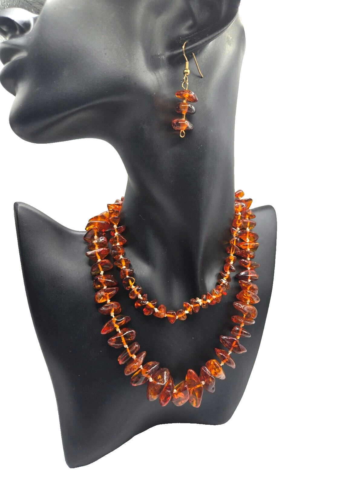 VTG Graduated Amber Necklace 28