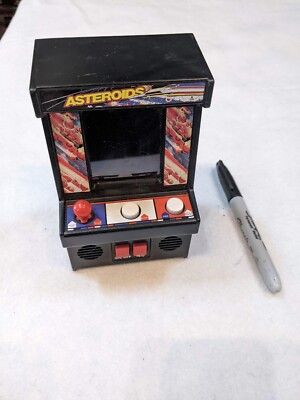Atari Asteroids Mini Arcade Game Interactive Electronic Handheld *Tested Working