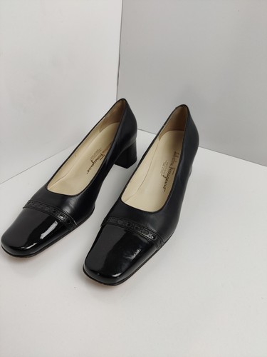 パンプス FERRAGAMO FW25 Ferragamo With Heel (785221 01K512003) Pump with Gancini ornament - Women | Ferragamo