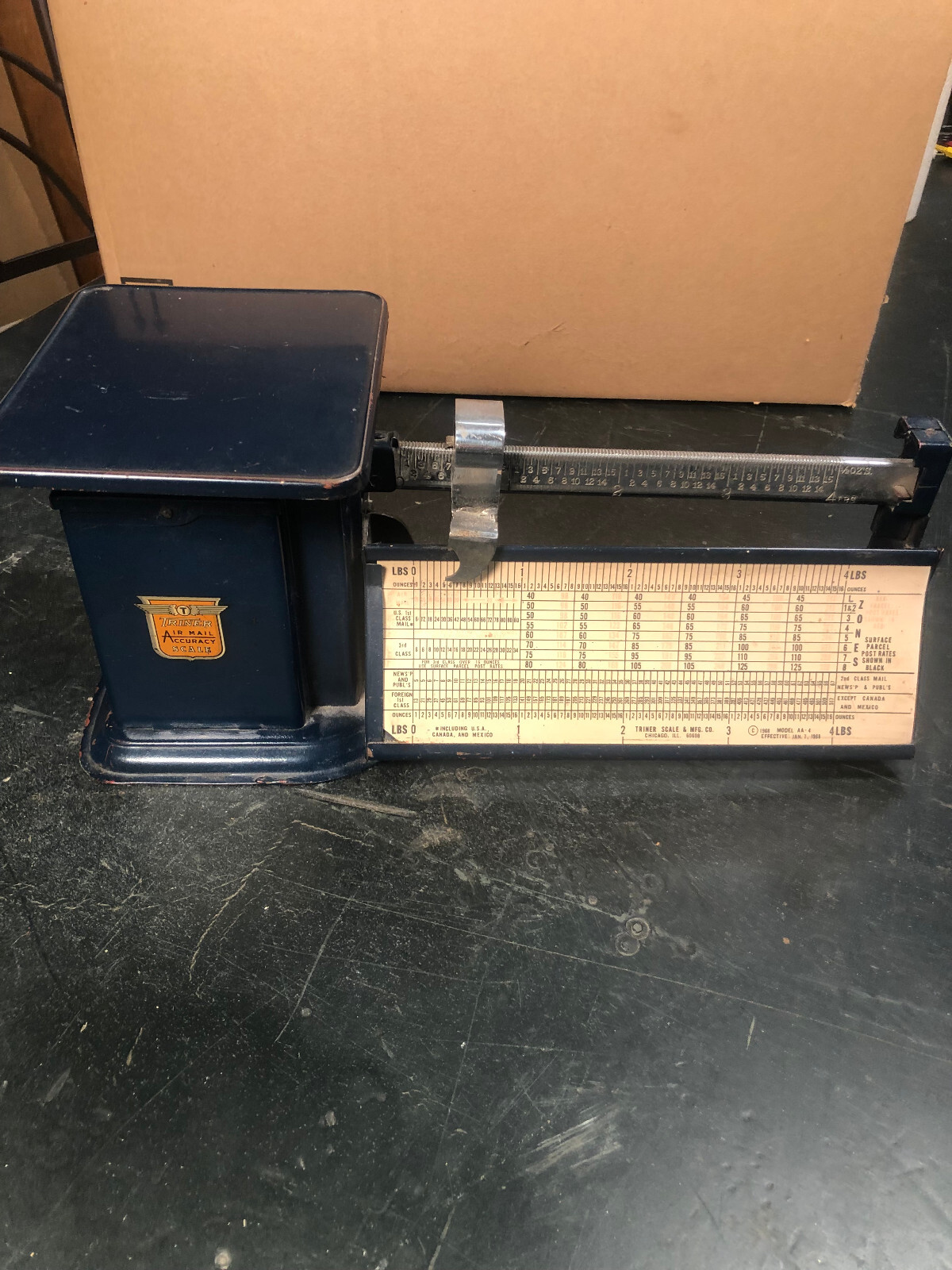 Vintage Triner Air Mail Scale USPS Postal very nice and accurateの