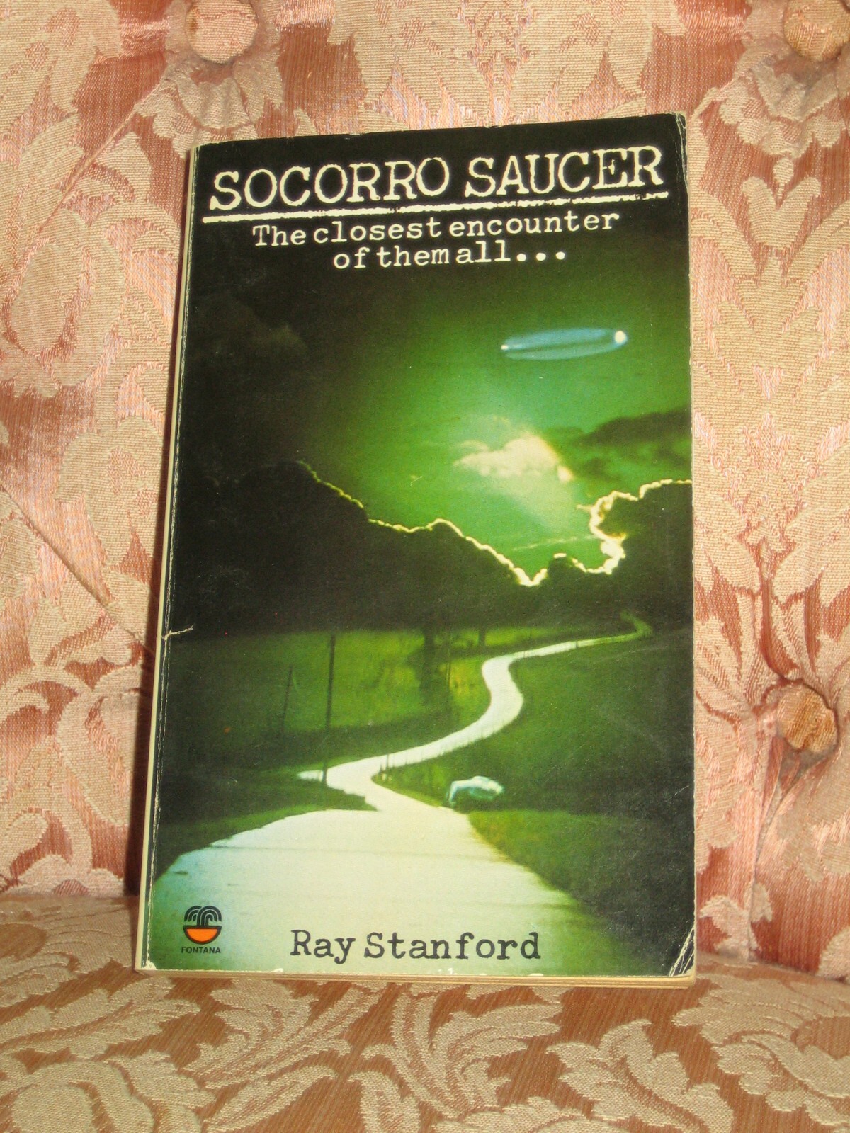 洋書 Socorro Saucer by Ray Stanford Amazon.com: Socorro 