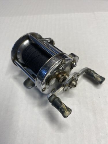 Vintage PFLUEGER AKRON No 1893 Bait Casting Reel