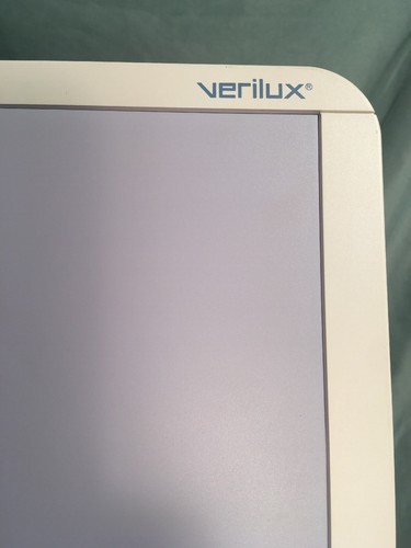 Verilux HappyLight VT20 / 2 Light Settings / Adjustable Base / Comfort Lens