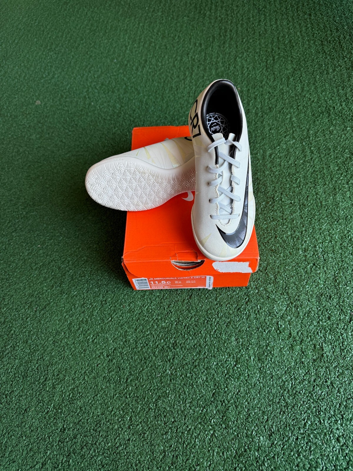 ナイキ マーキュリアル x ビクトリー 6 Cr7 NIKE ナイキ マーキュリアル X ビクトリー VI CR7 TF(ホワイト