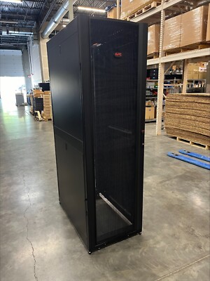 APC AR3100 Schneider Netshelter SX 42U Server Rack Enclosure Cabinet