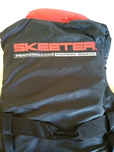 Skeeter Bass Boats Pro Adult Red/Black Life Vest