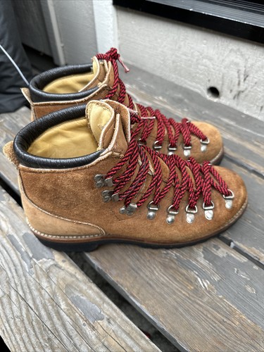 Vintage Dexter Hiking Boot ~ Leather with Red Laces ~ Men's size 8.5M