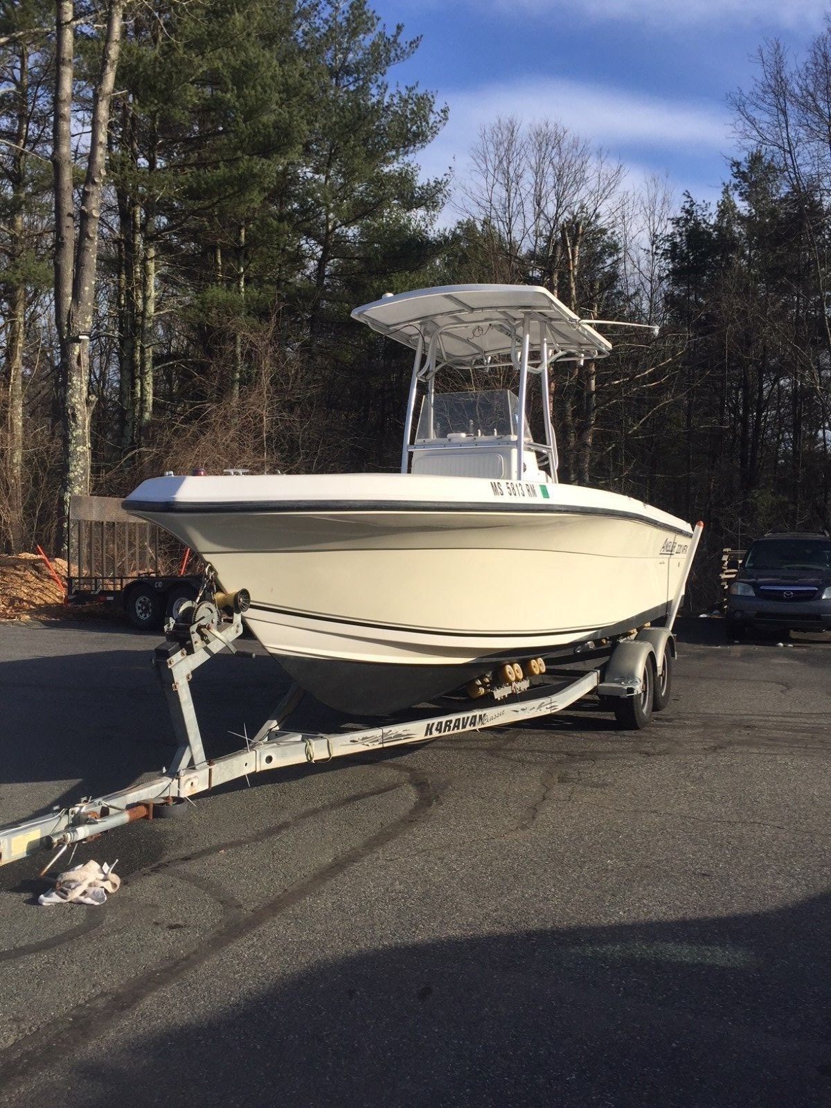 2007 Angler 220 VFX Center Console - Low Hours!
