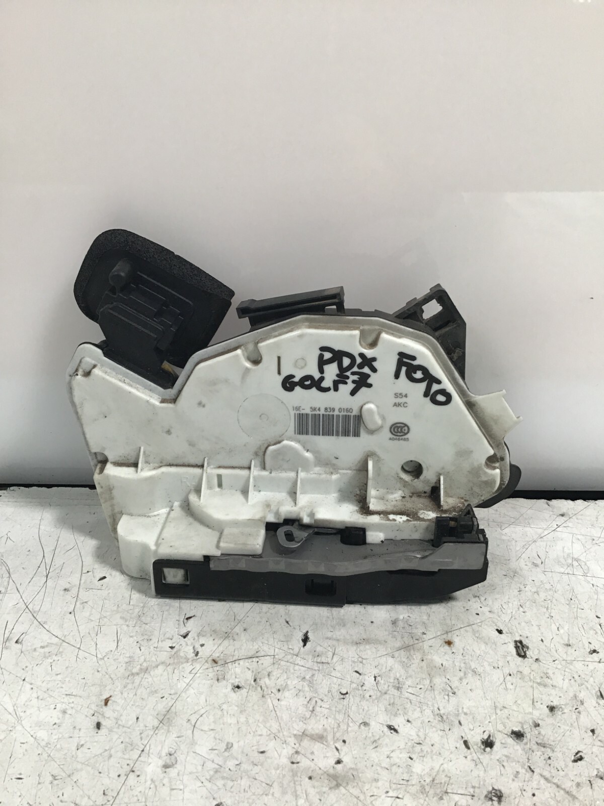 Serratura  posteriore destra VOLKSWAGEN GOLF VII 2015 5K4839016Q