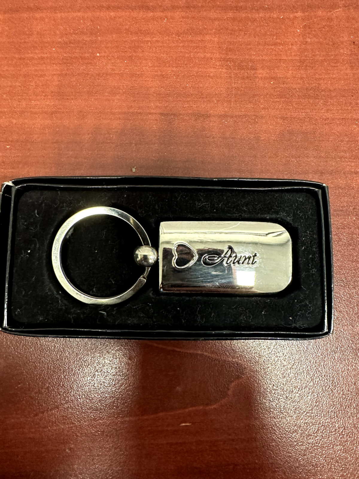 "Aunt" Keychain Keyring In Box Silver Tone With Black Lettering