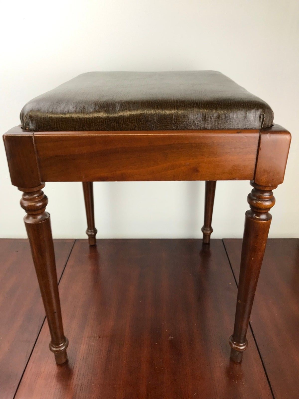 Vintage 1950s Singer Sewing Machine Stool Bench no 2