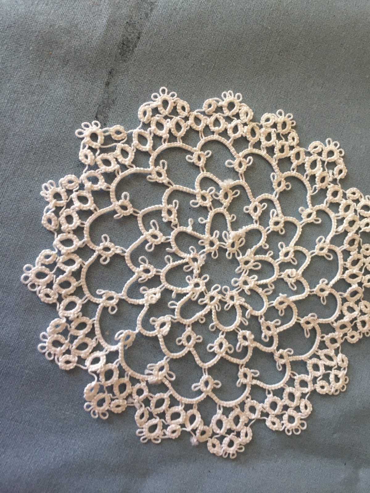 antique lace doily edge applique ROSE collar jabot large crochet heart 11 lot