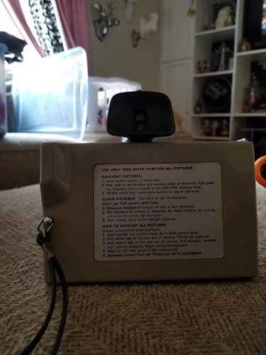 Polaroid Land Big Swinger 3000 instant Film Camera with Case + Working Shutter!