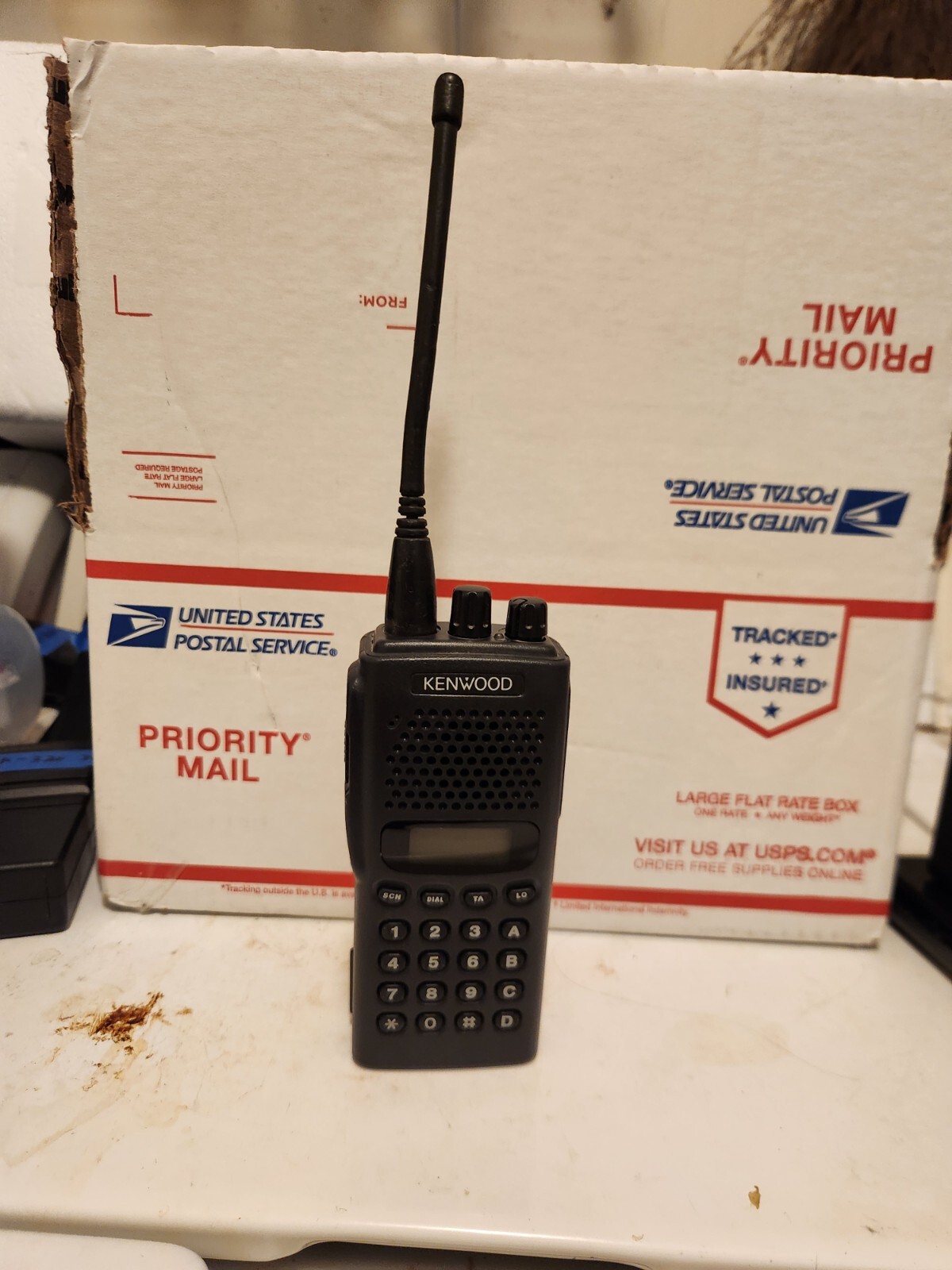 Kenwood TK-370 UHF Handheld Radio Kenwood TK-370 UHF Handheld Radio