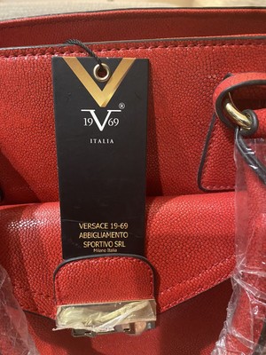 19v69 italia by versace