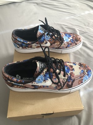grandma's couch janoski