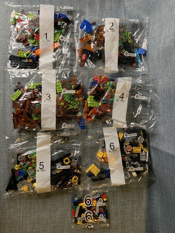 LEGO Ideas Sonic the Hedgehog #039 - Green Hill Zone