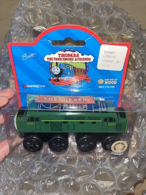 D261 ! THE DIESEL THOMAS FRIENDS TRAIN WOODEN Railway Train ! NEW BOX 1997 1998