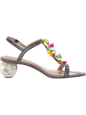 

BETSEY JOHNSON Женские черные сандалии с ремешком на пятке Thea Scales Charms Thea, Черный, THEA01S5