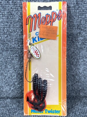 Mepps Combo Killer #3 Red White In-Line Spinner Mister Twister Single Tail Grubs